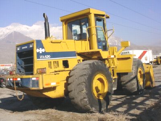 Komatsu WA420
