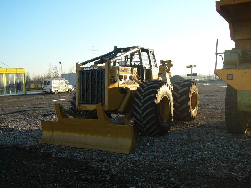 Grapple Skidder Cat 528