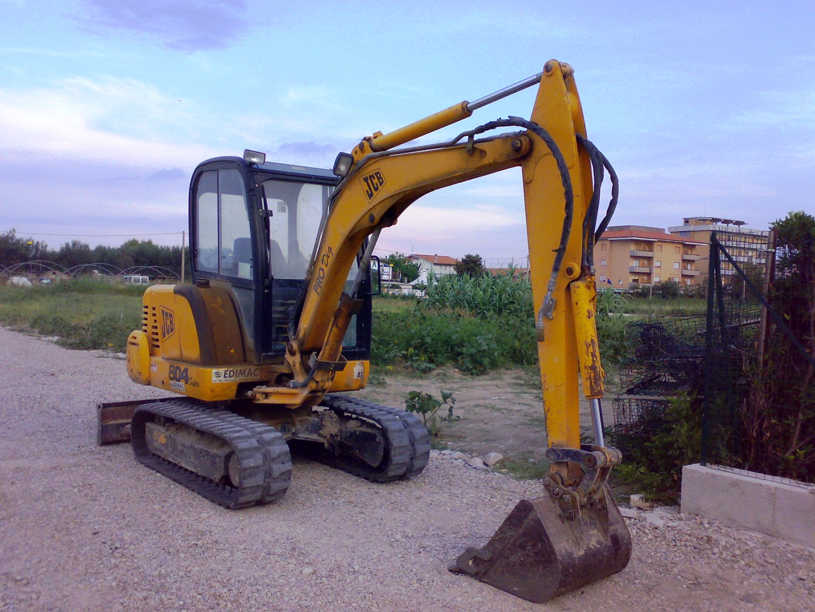 JCB 804