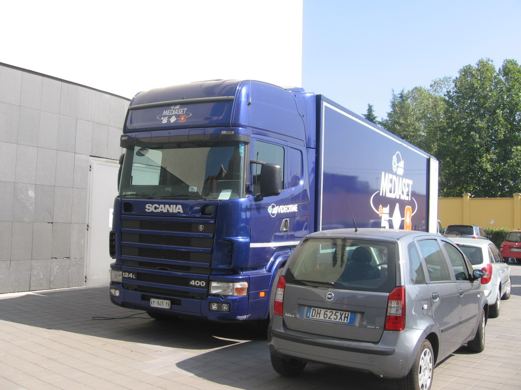 Scania 124L400 Mediaset