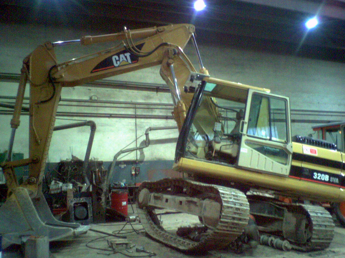 Cat 320B.