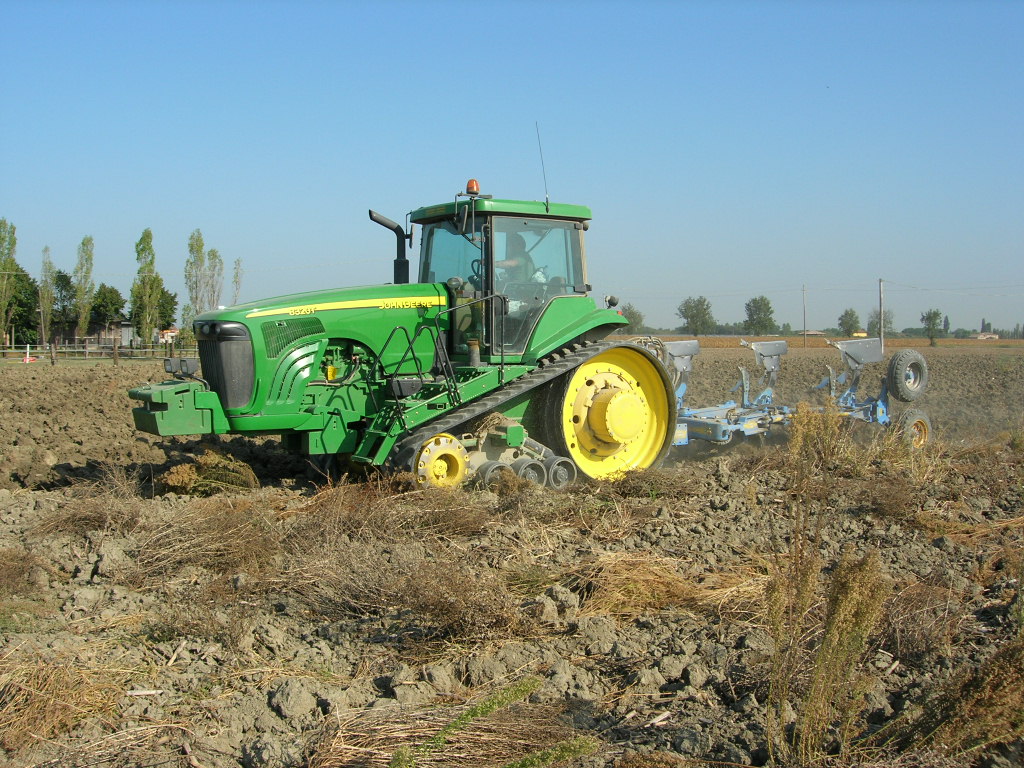 john deere 8320t