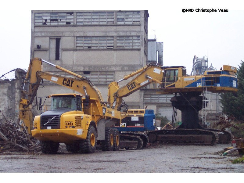 allungo il braccio?? no l'escavatore!!!!