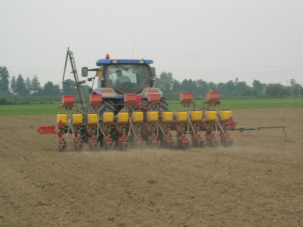 new holland ts135a