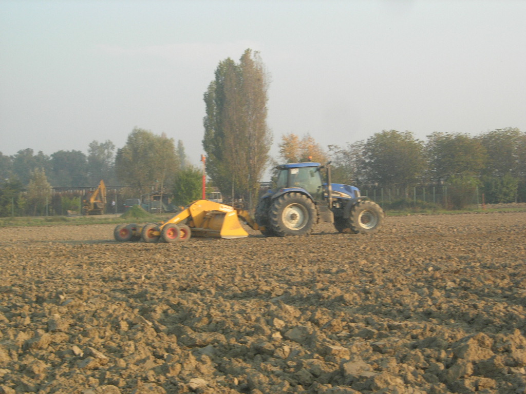 new holland tg285