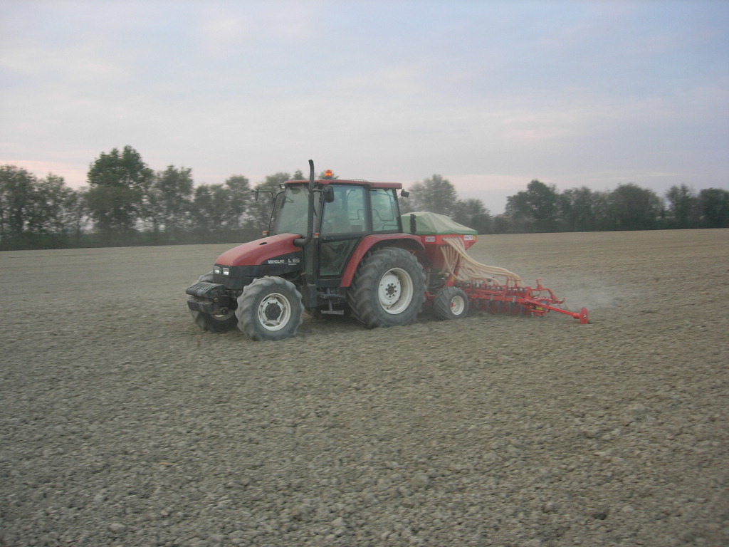 new holland L65