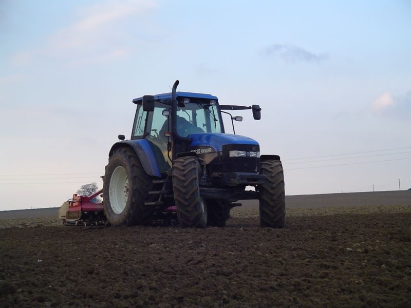 new holland tm135