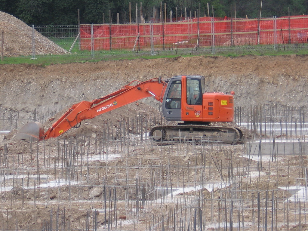 Hitachi Zaxis 135US