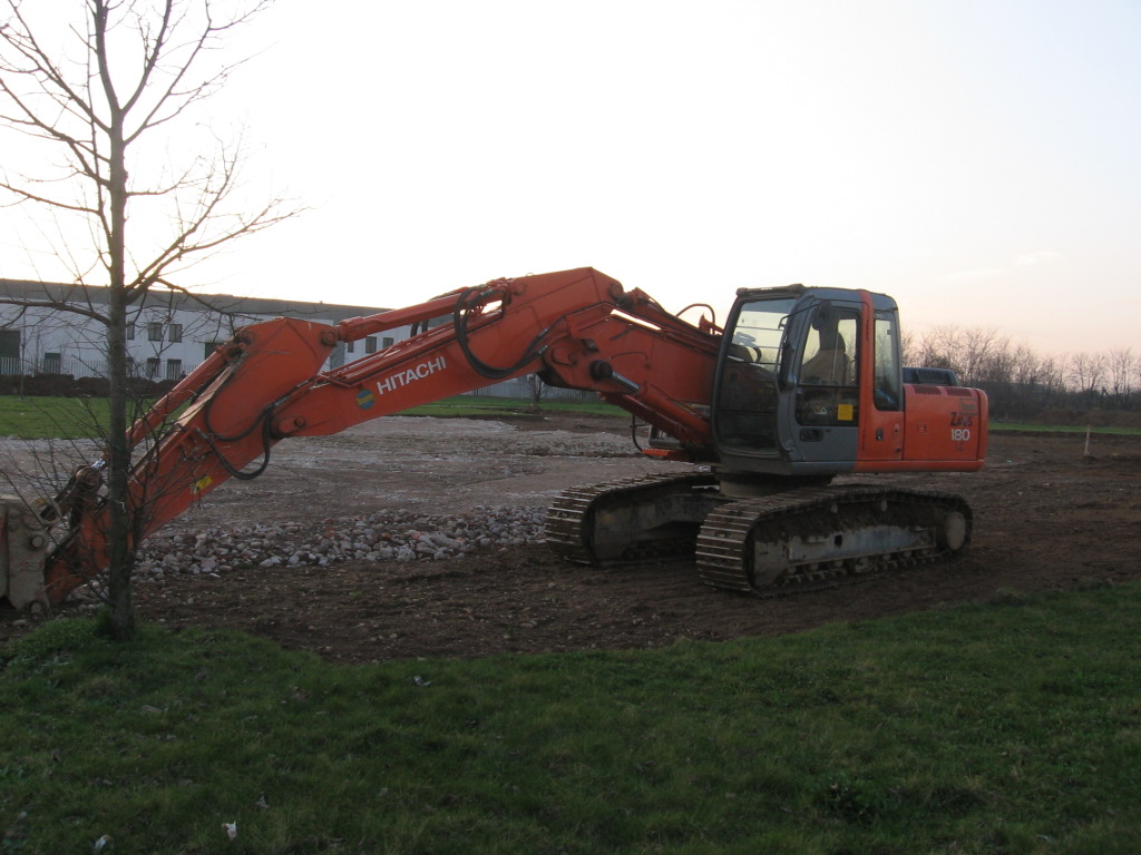 Hitachi Zaxis 180LC