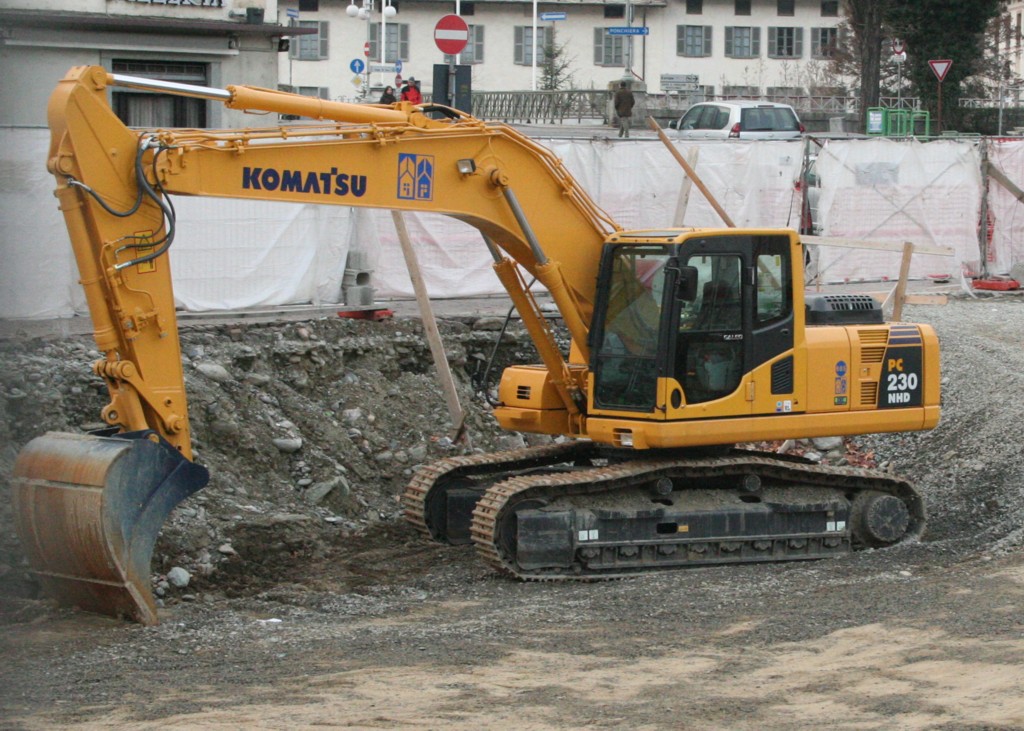 Komatsu PC230NHD-8