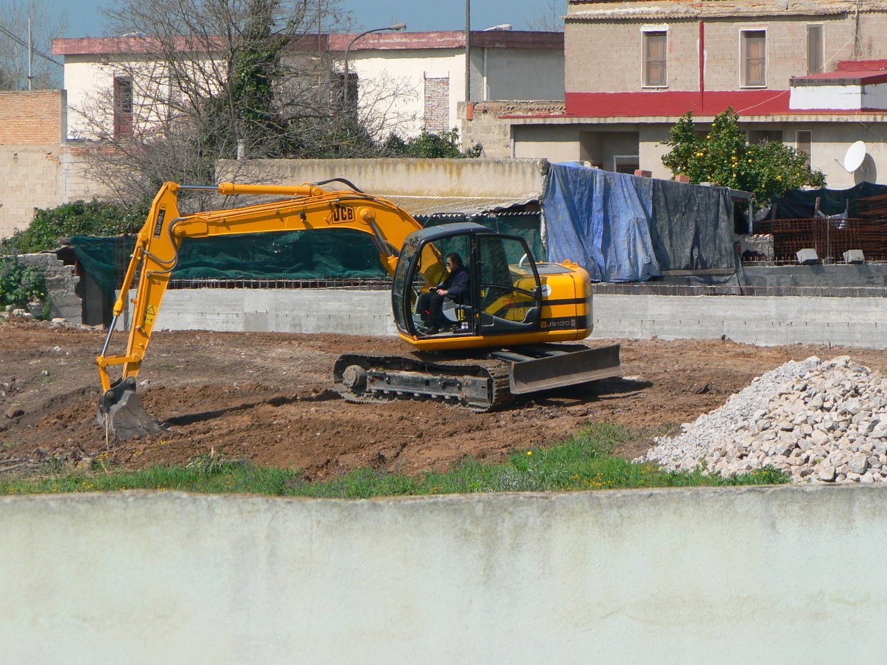 JCB JS130