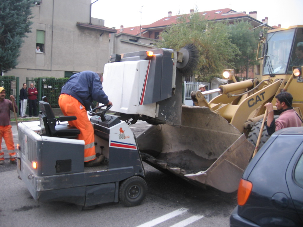 lavori stradali vie Galilei e Verdi a Muggiò impresa Cereda