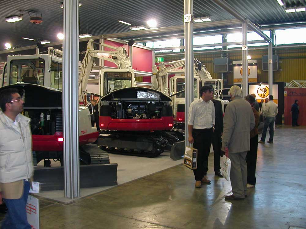 Immagini dello Stand Takeuchi