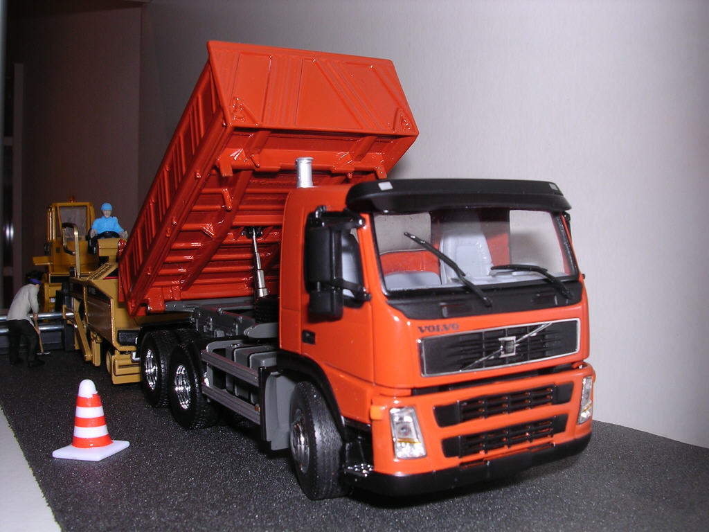 Volvo FM 9/12  Cat AP 1000b