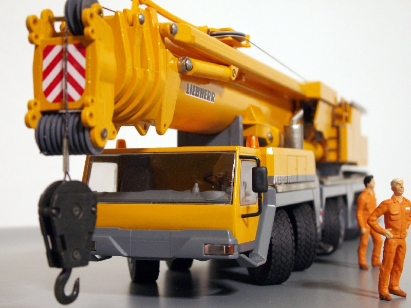 Liebherr LTM 1300
