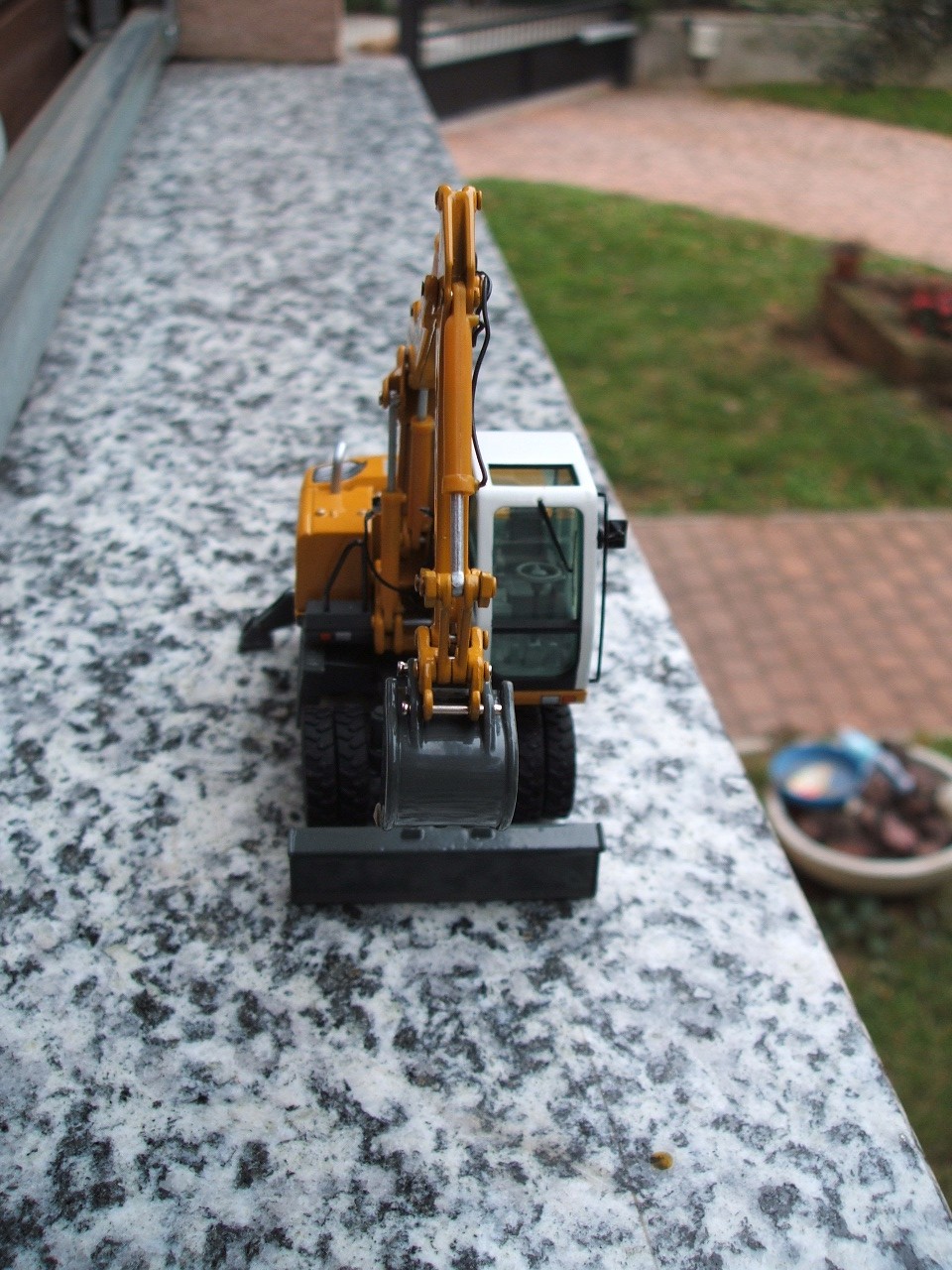 Liebherr A 314 NZG