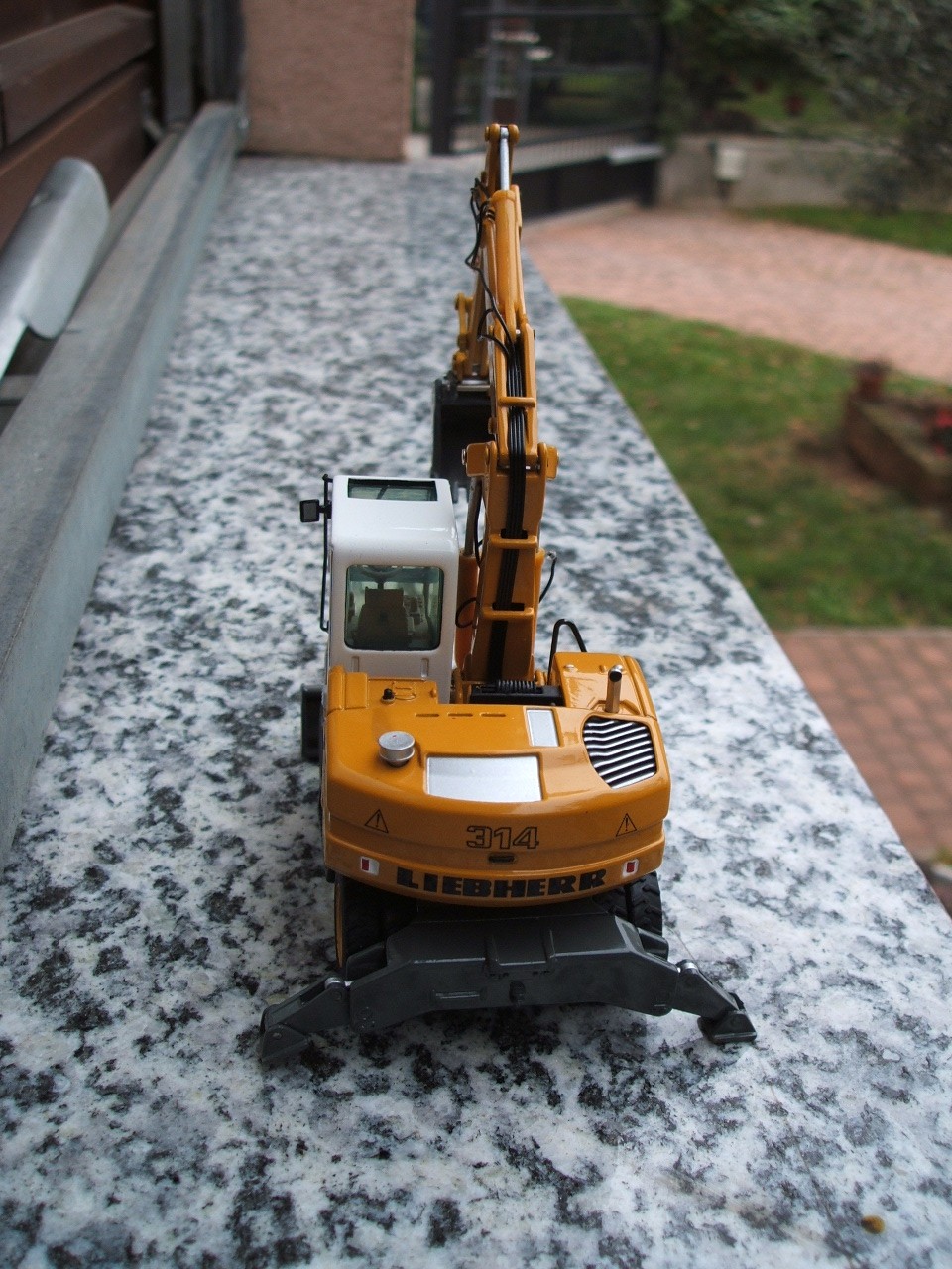 Liebherr A 314 NZG