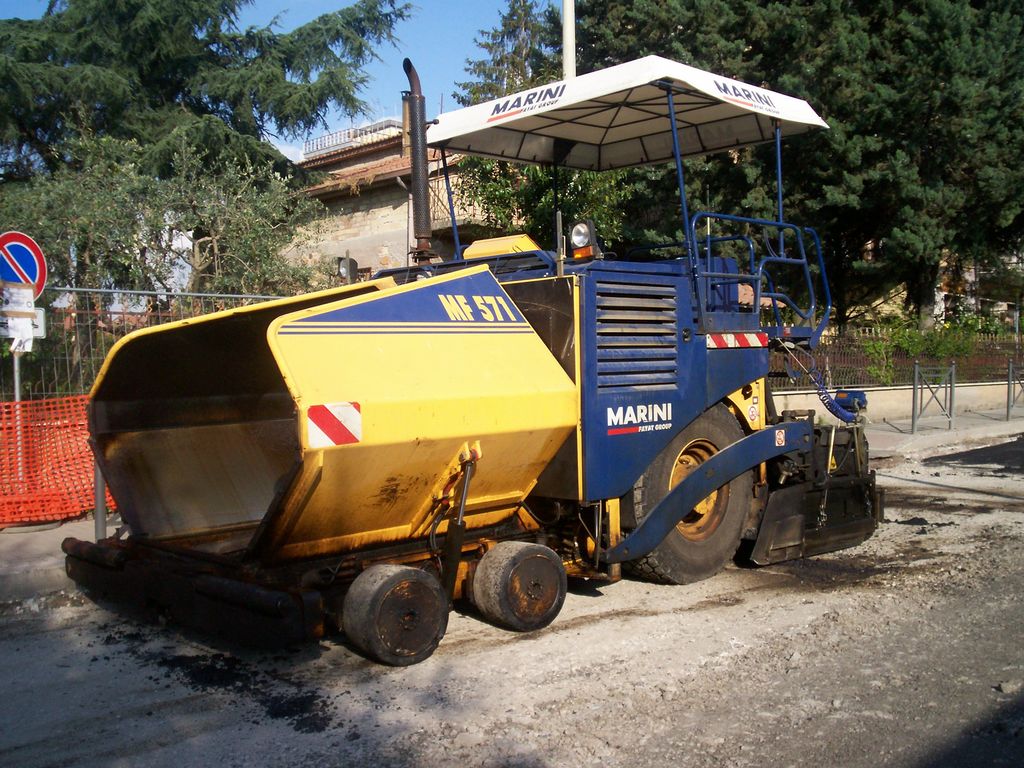 FINITRICE MARINI MF571