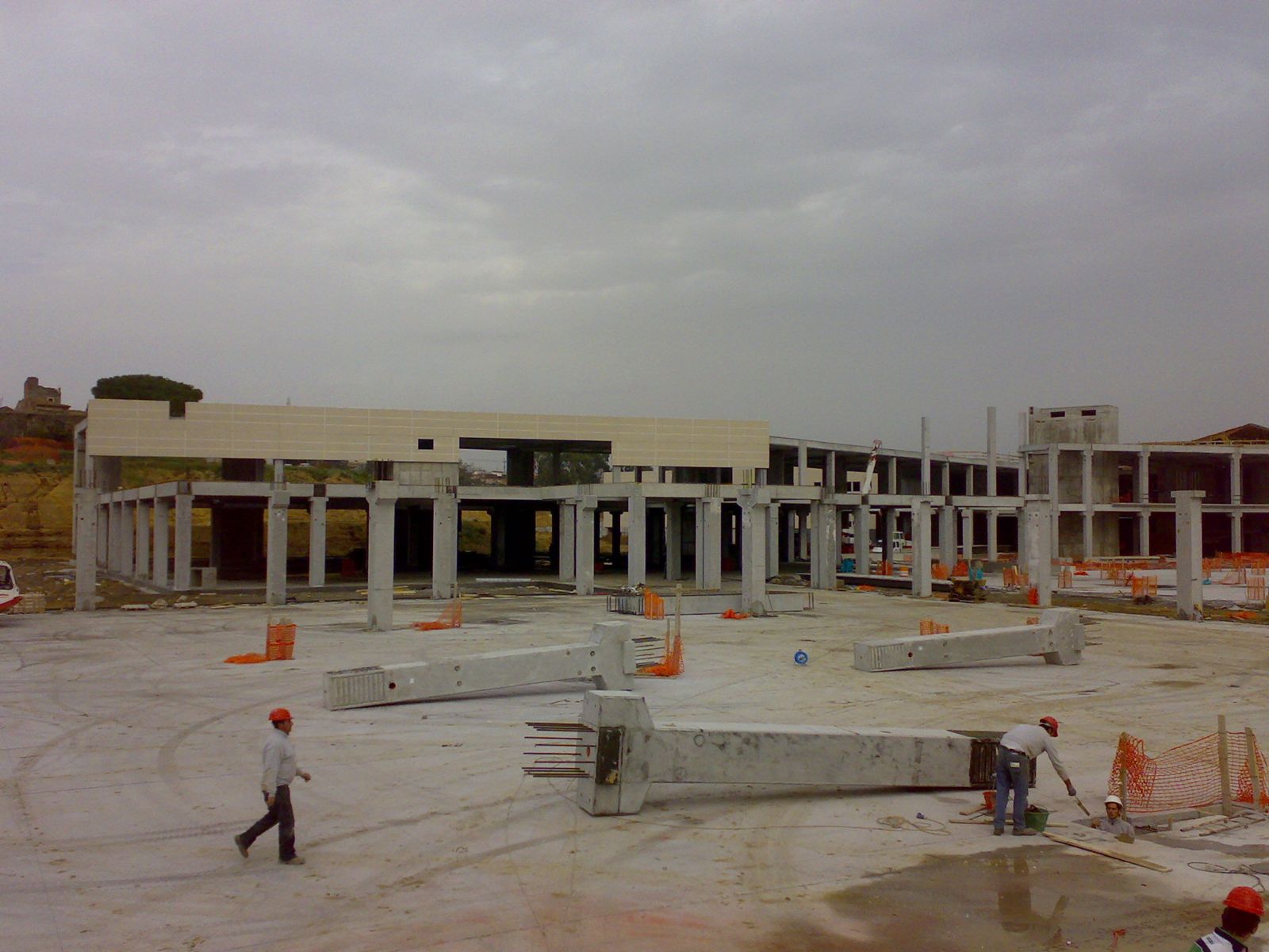 nino pelaco ...nuovo Auchan zia lisa <catania