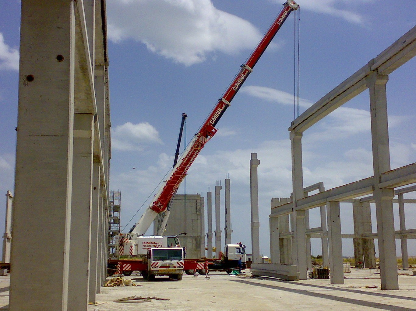 nino80 cantieri in corso 100tonn DEMAG