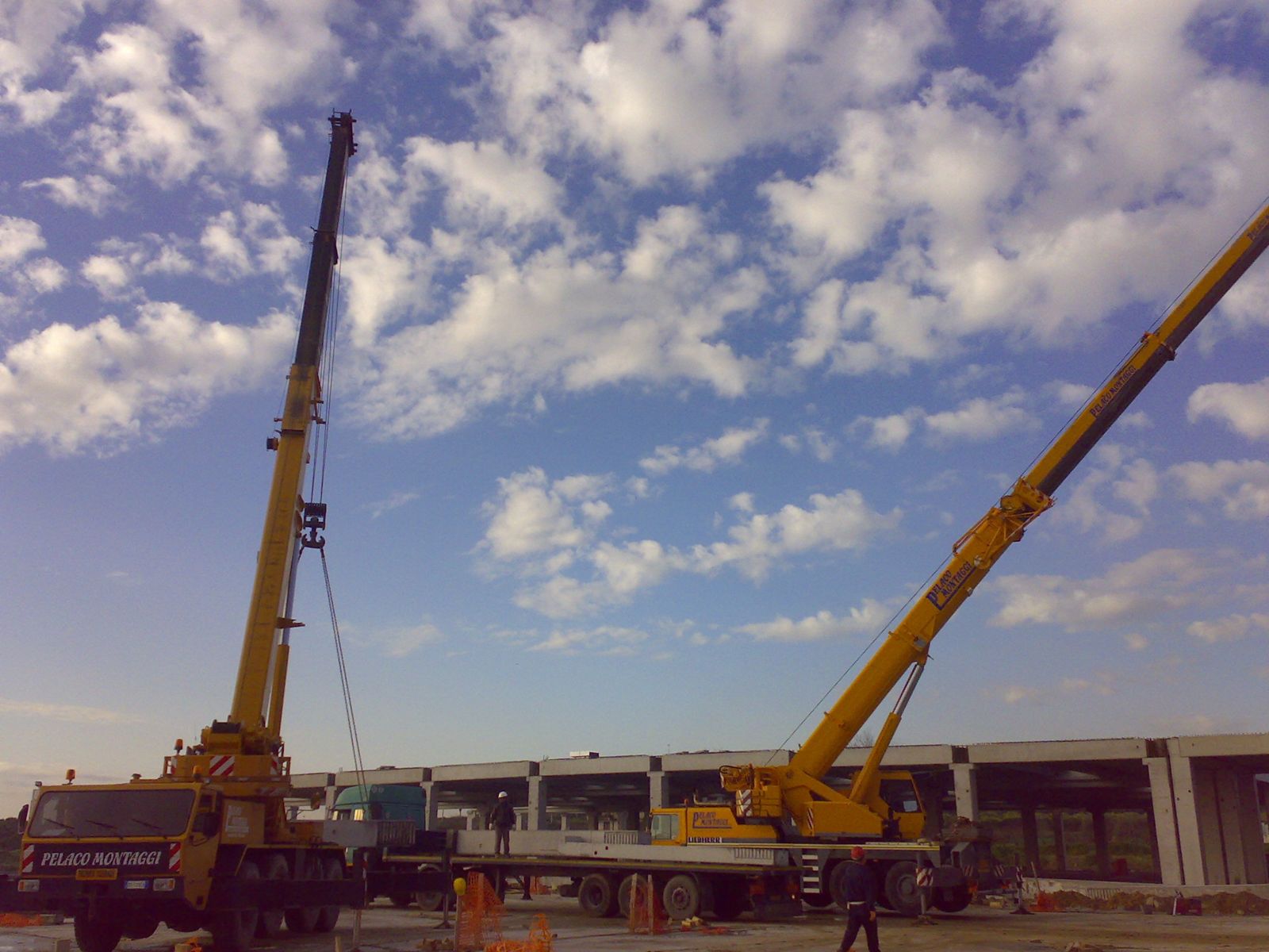 80  LIEBHERR & 70 ORMIG...... Nino80