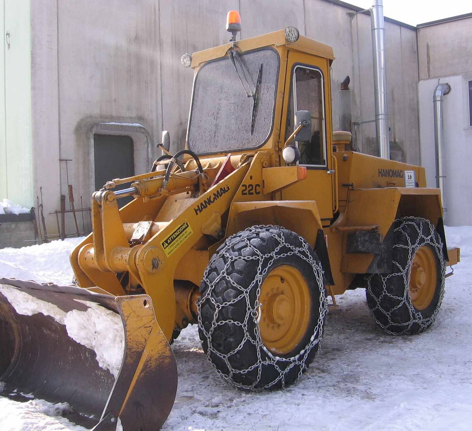 hanomag 22 con 4 catene