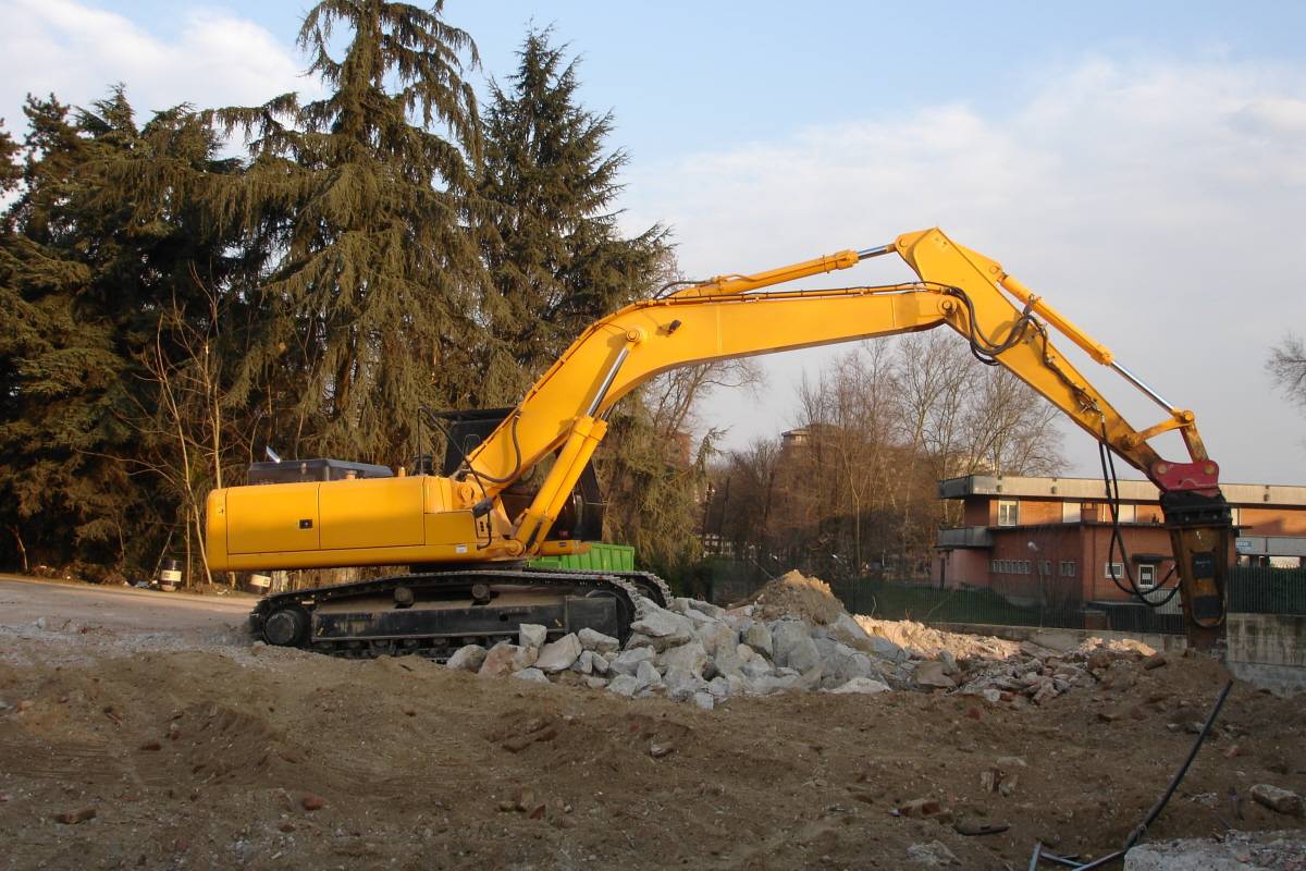 Demolizione tipografia(General Smontaggi)