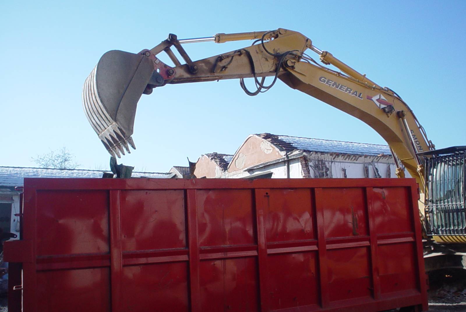 demolizione tipografia(GENERAL SMONTAGGI)