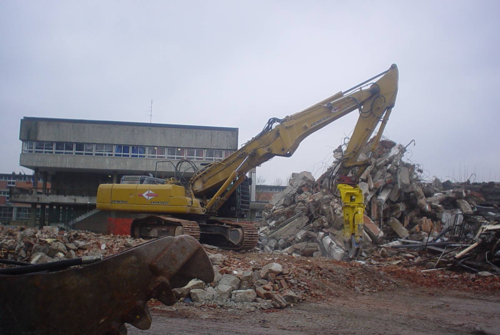 demolizione tipografia(GENERAL SMONTAGGI