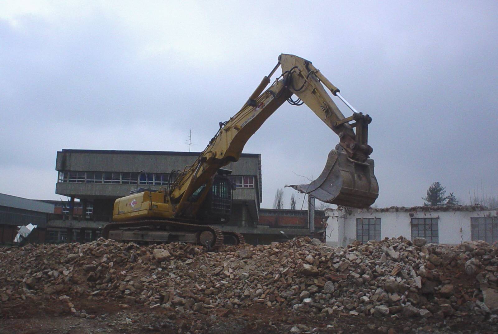 demolizione tipografia(GENERAL SMONTAGGI