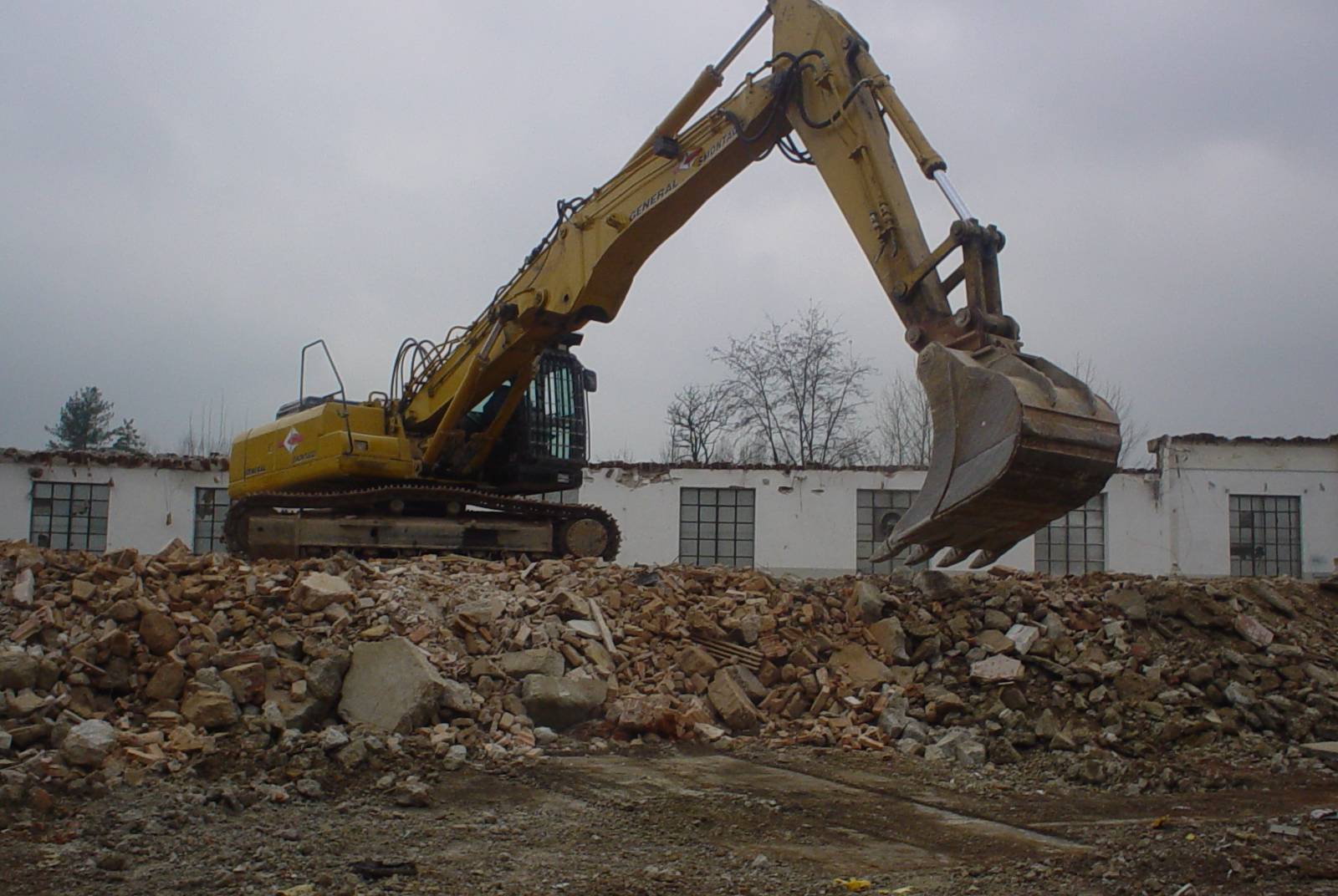 demolizione tipografia(GENERAL SMONTAGGI