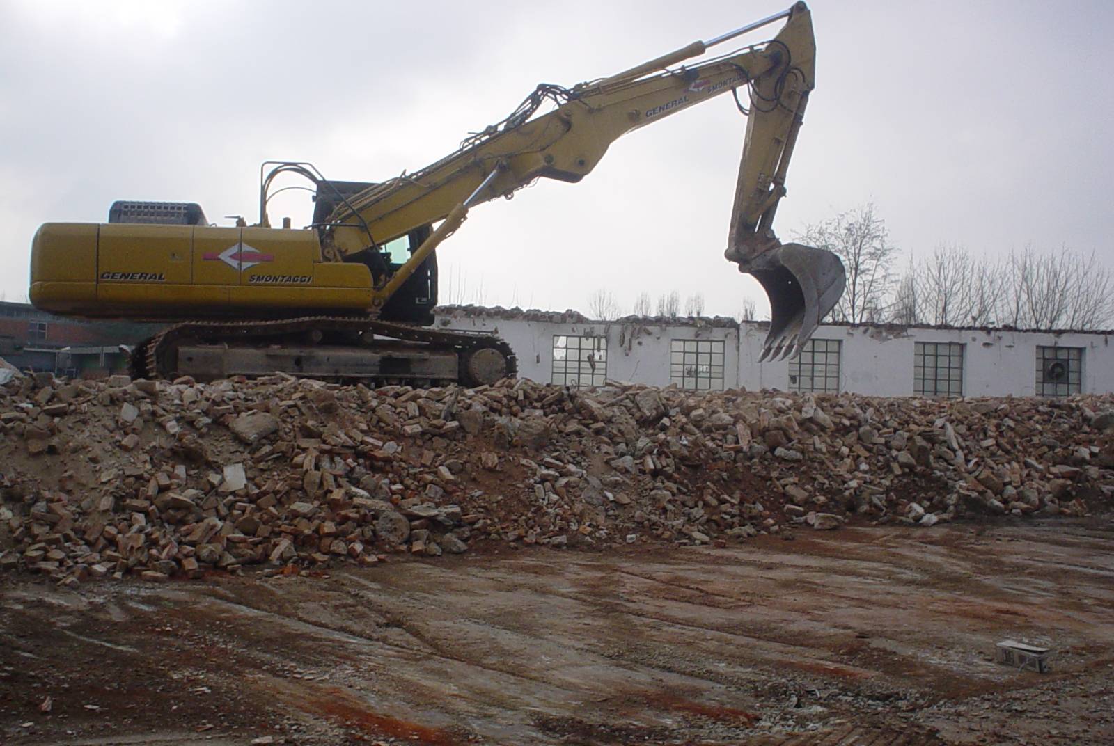 demolizione tipografia(GENERAL SMONTAGGI