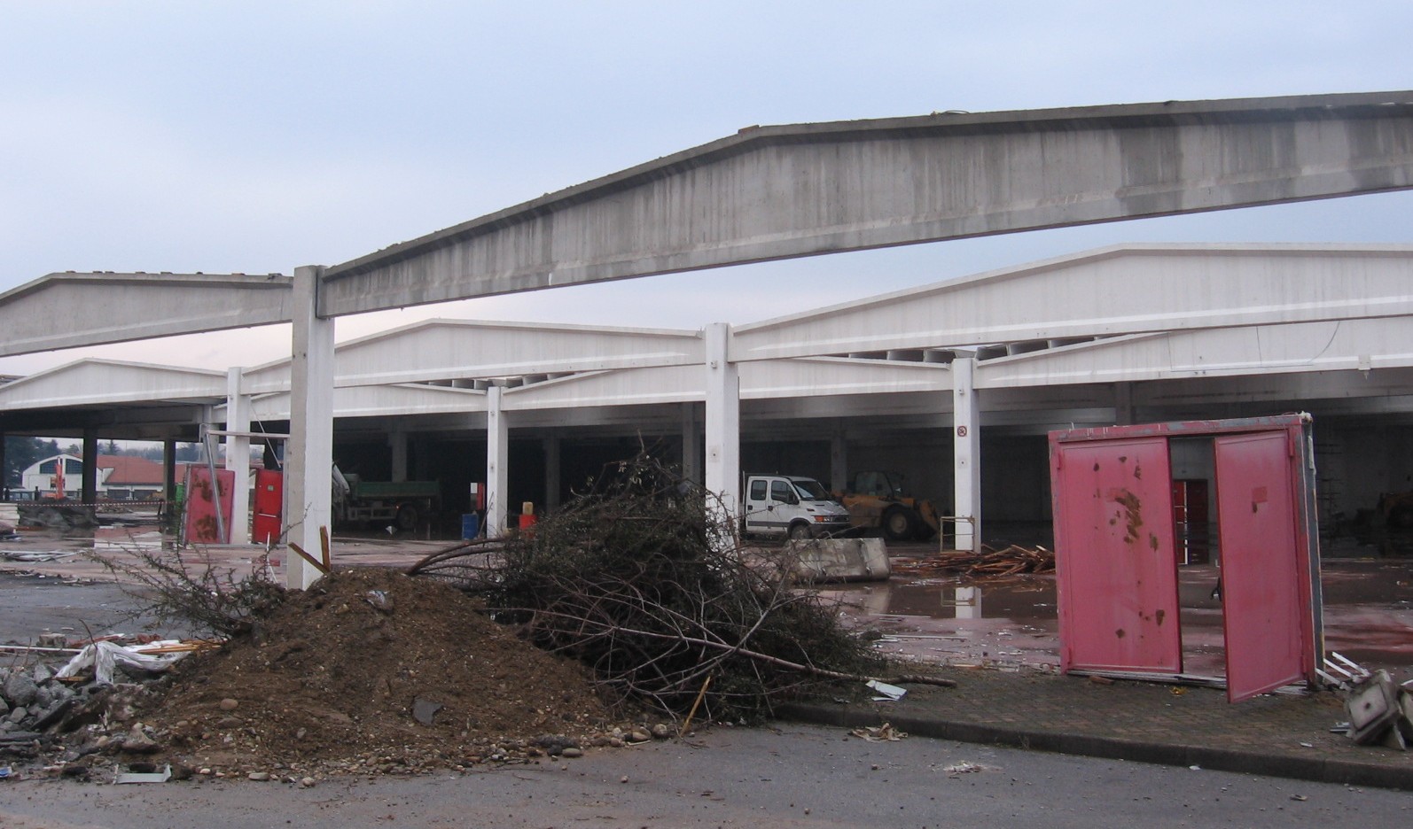 Vista cantiere lato fabbricato