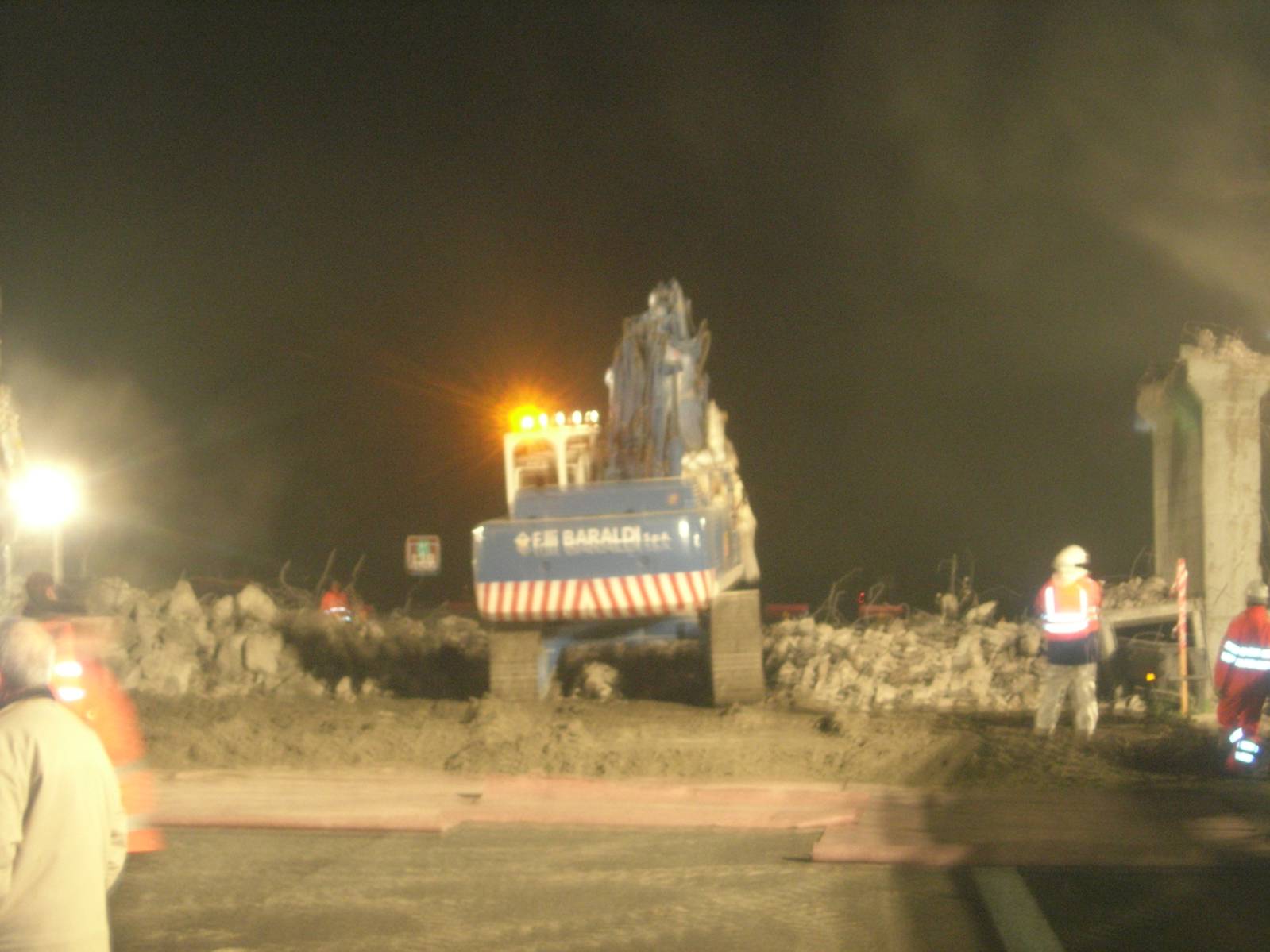 demolizione cavalcavia