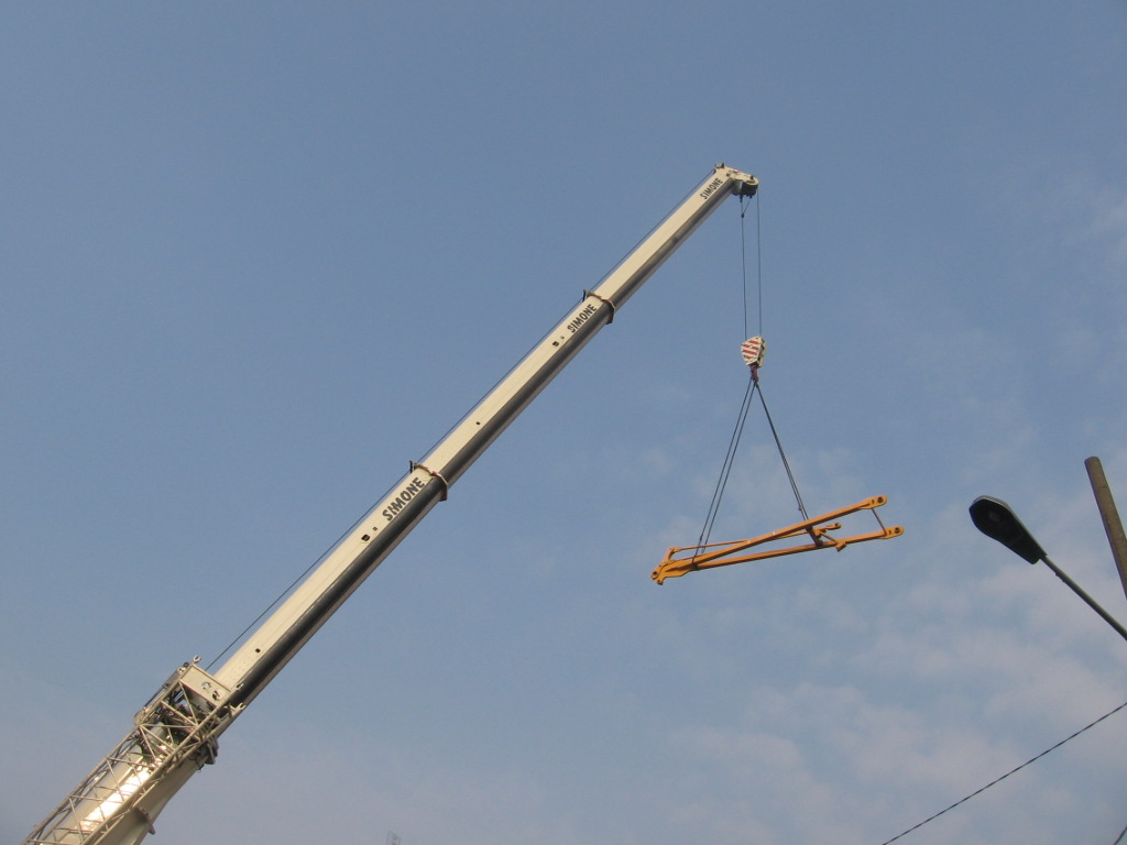 smontaggio Potain:sollevamento tiranti