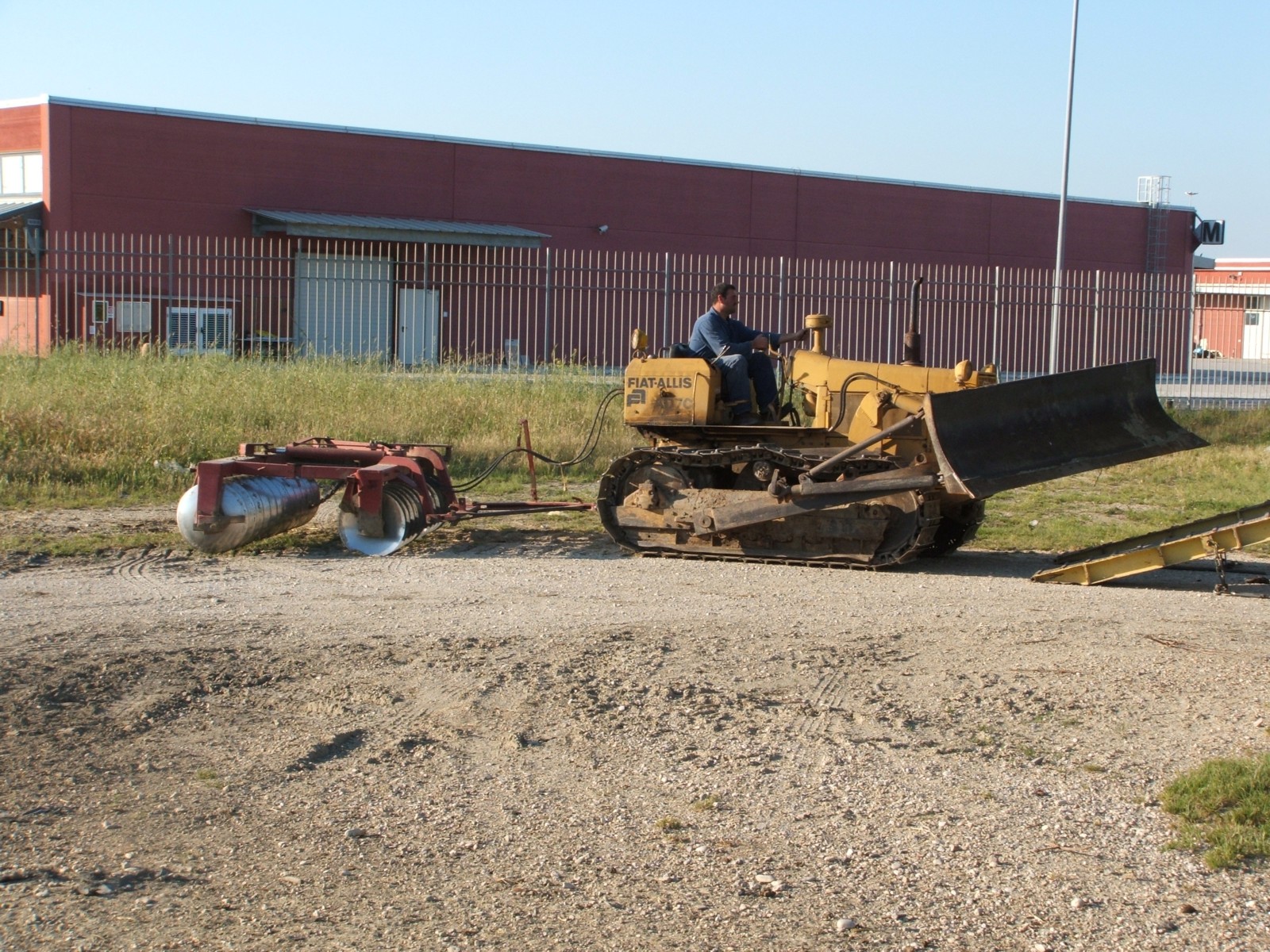 fiat allis ad7 con frangizolle in partenza.......
