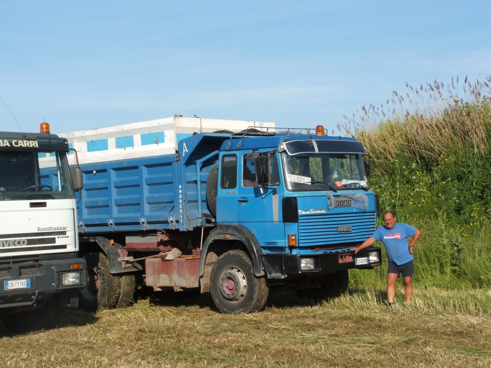 iveco 330 26 e nonno santino ( notare le mutande)
