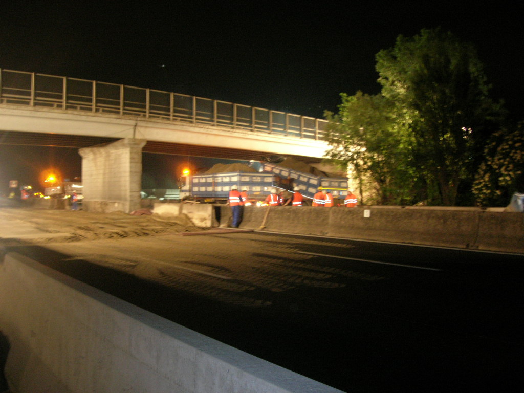 demolizione cavalcavia