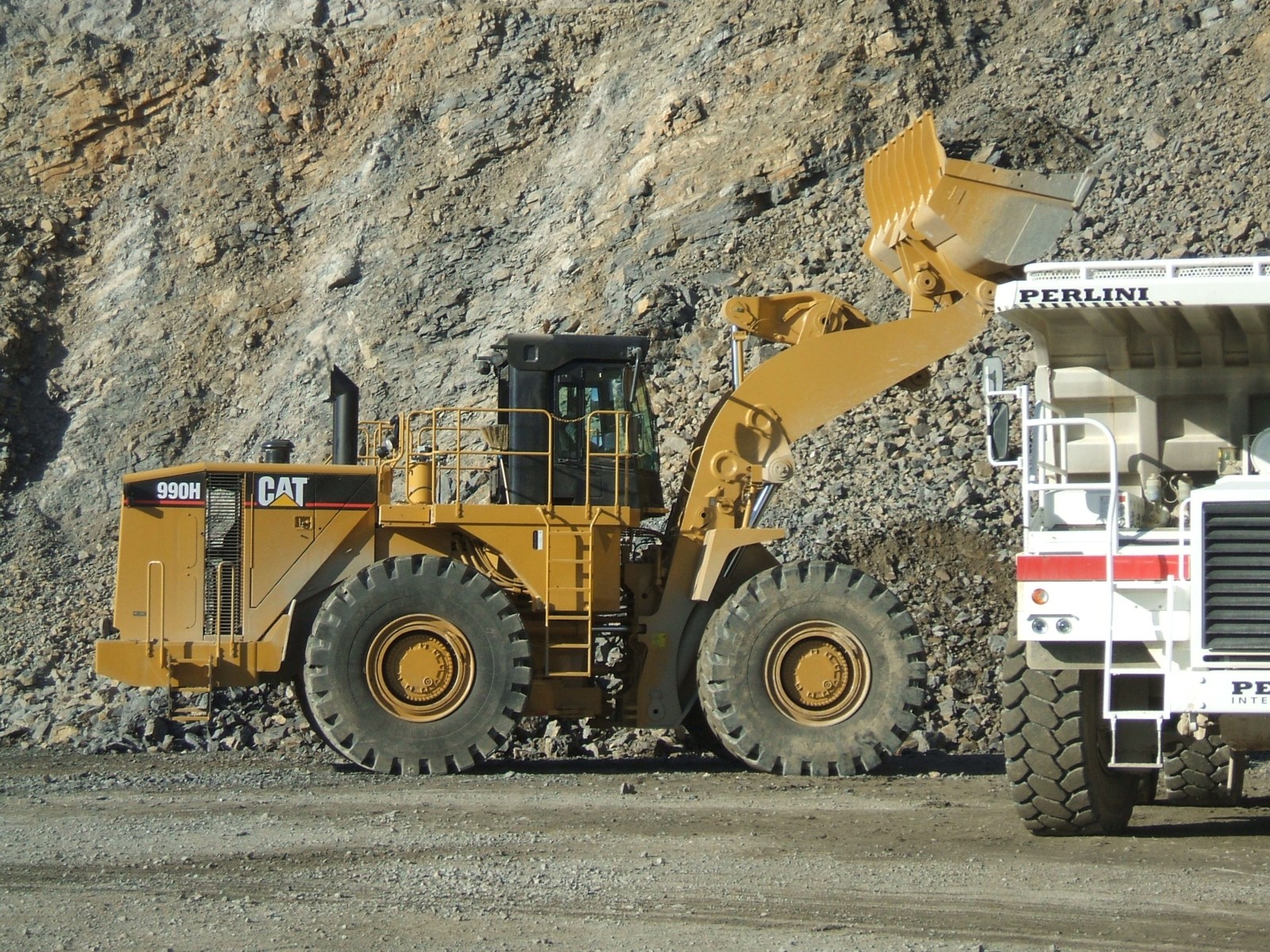 cat 990H