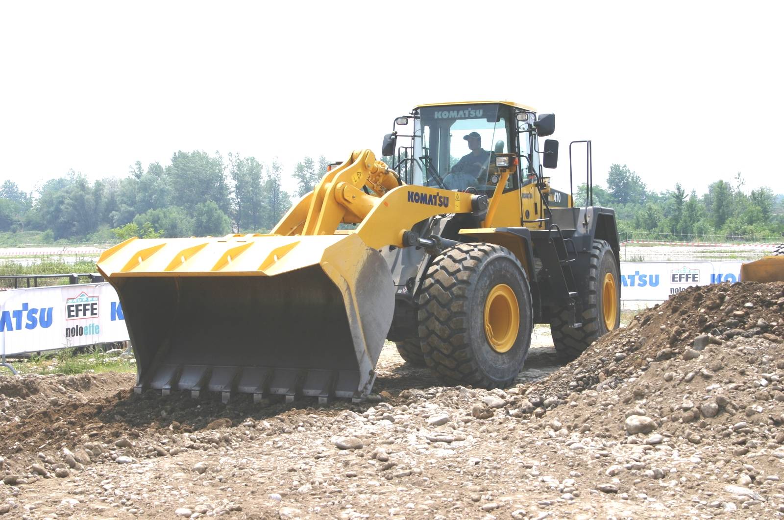 MAX e la W470 messa alla corda...
