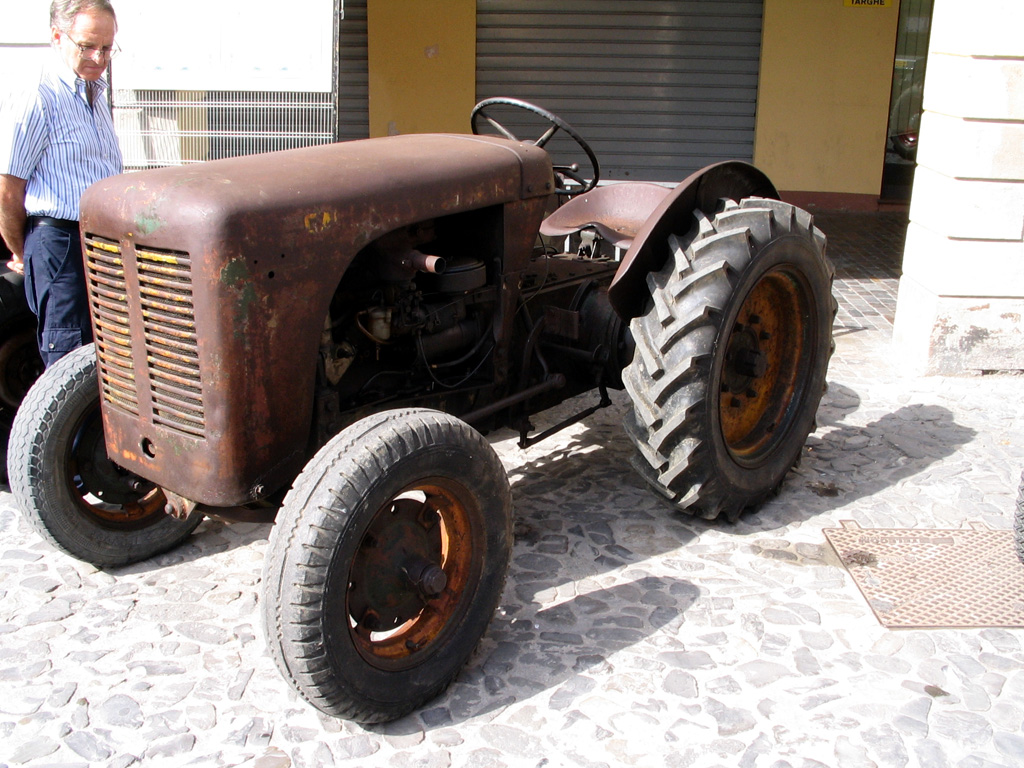 C14