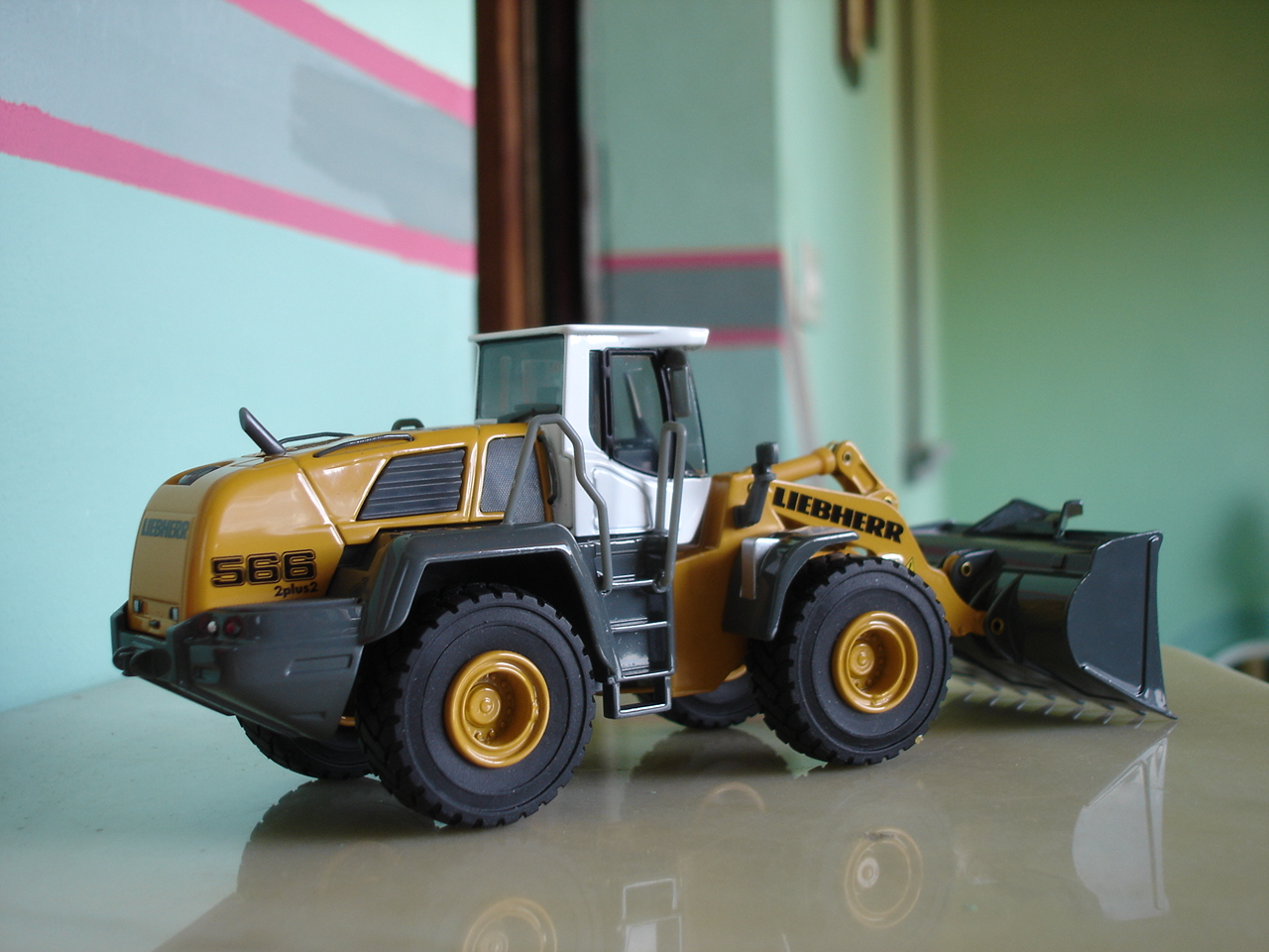 L566 2plus2