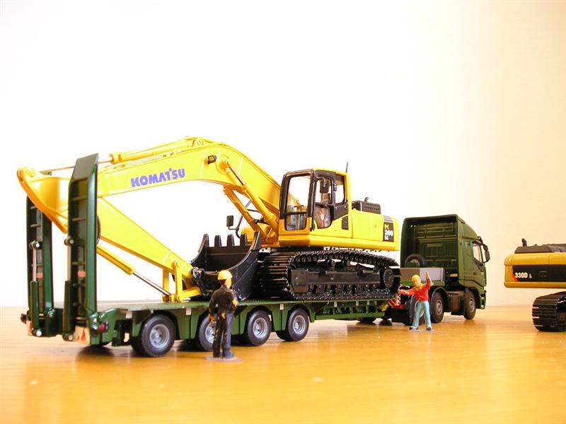 KOMATSU PC 300