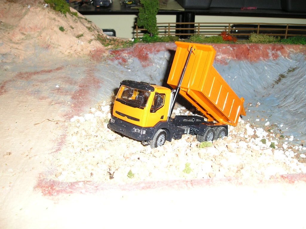 SCAVI E RECUPERO CAMION