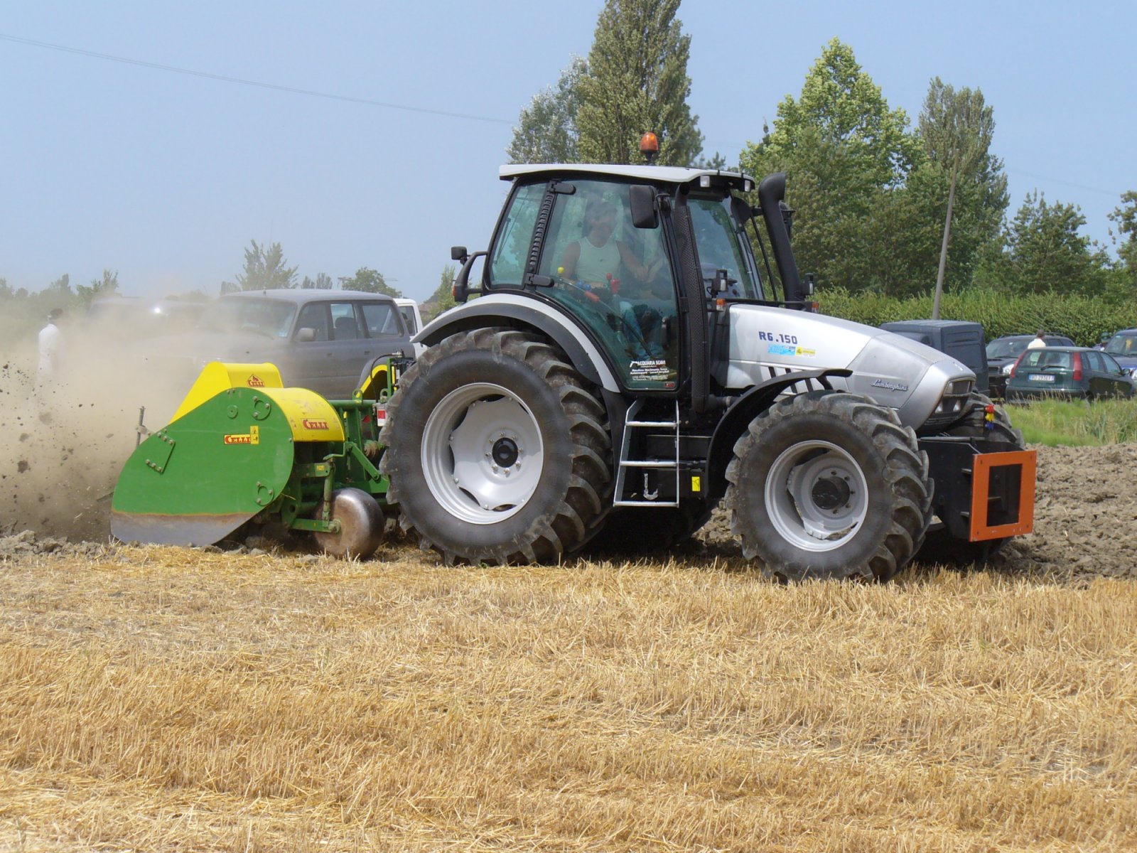 Lamborghini con vangatrice