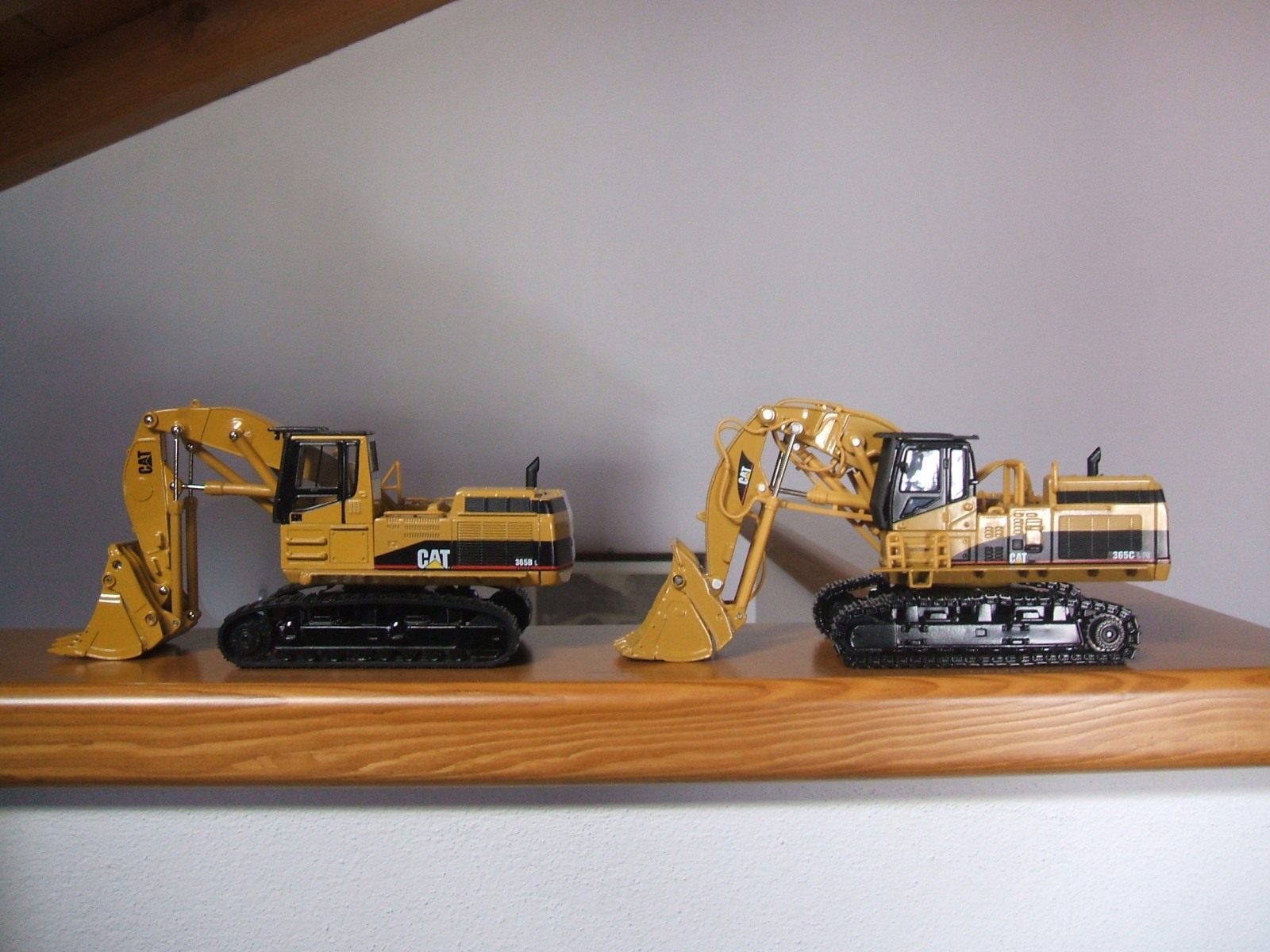 Cat 365B e C frontali