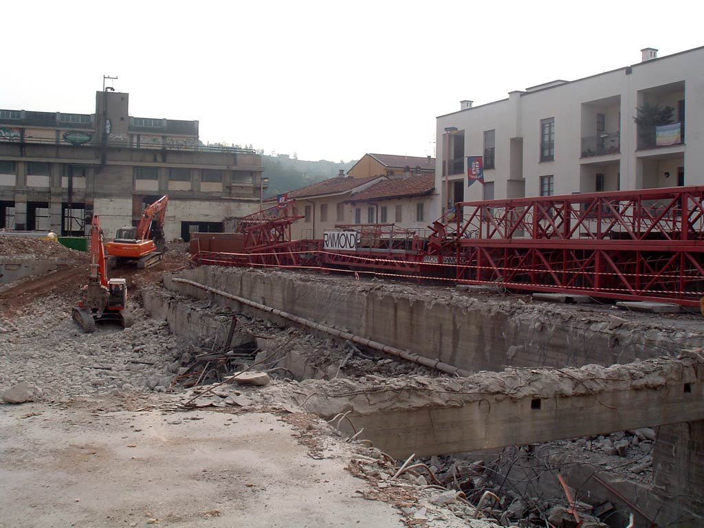 Demolizione soletta - 30-09-2006