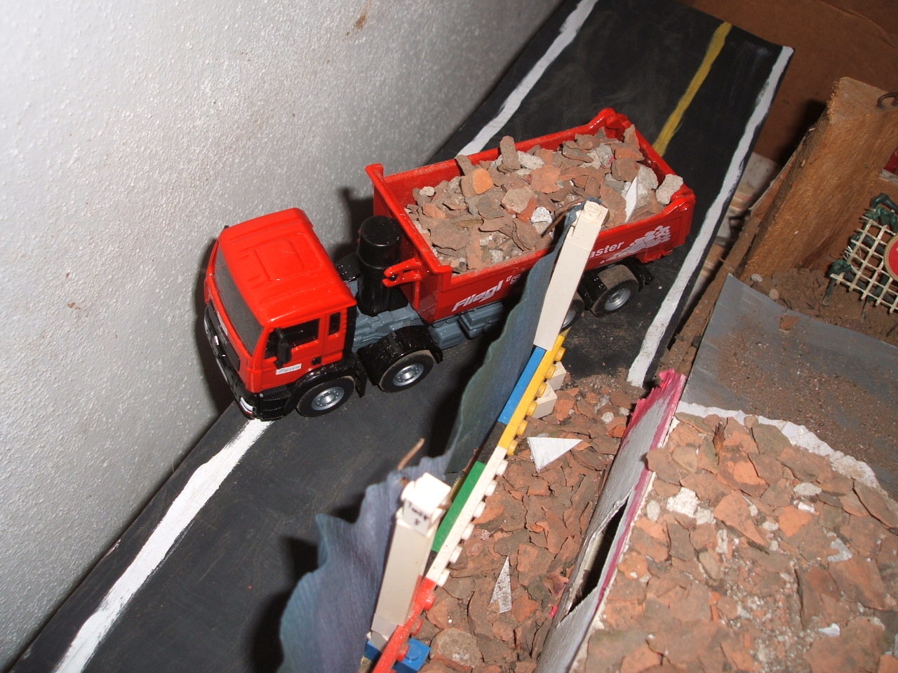 19\12\2006-rimozione macerie