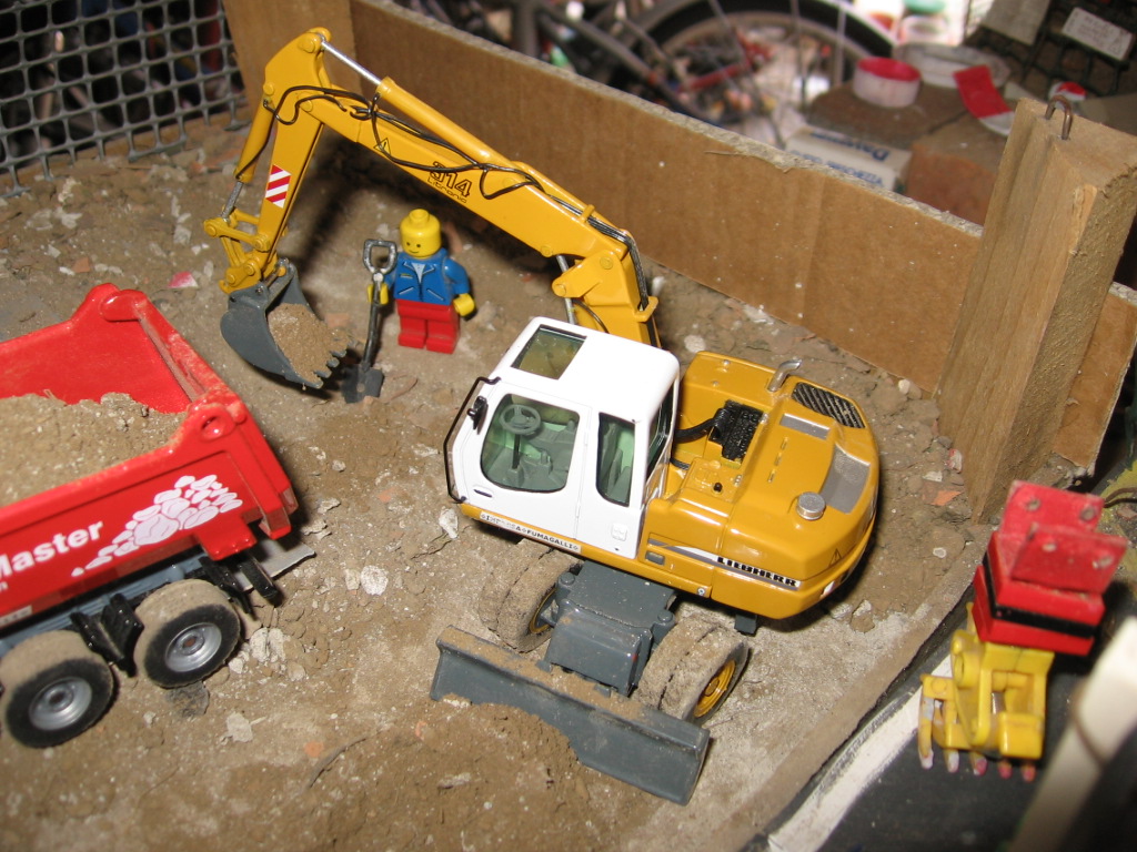 22\12\2006-creazione rampa per scendere nello scavo