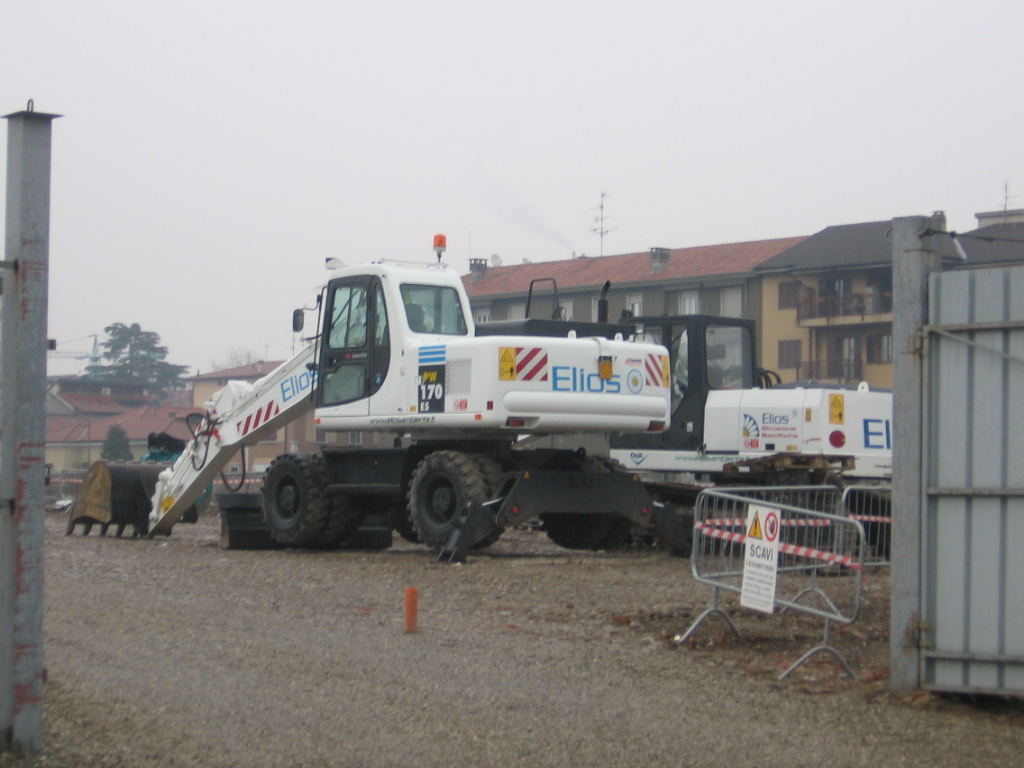 Komatsu PW 170ES e O&K RH5